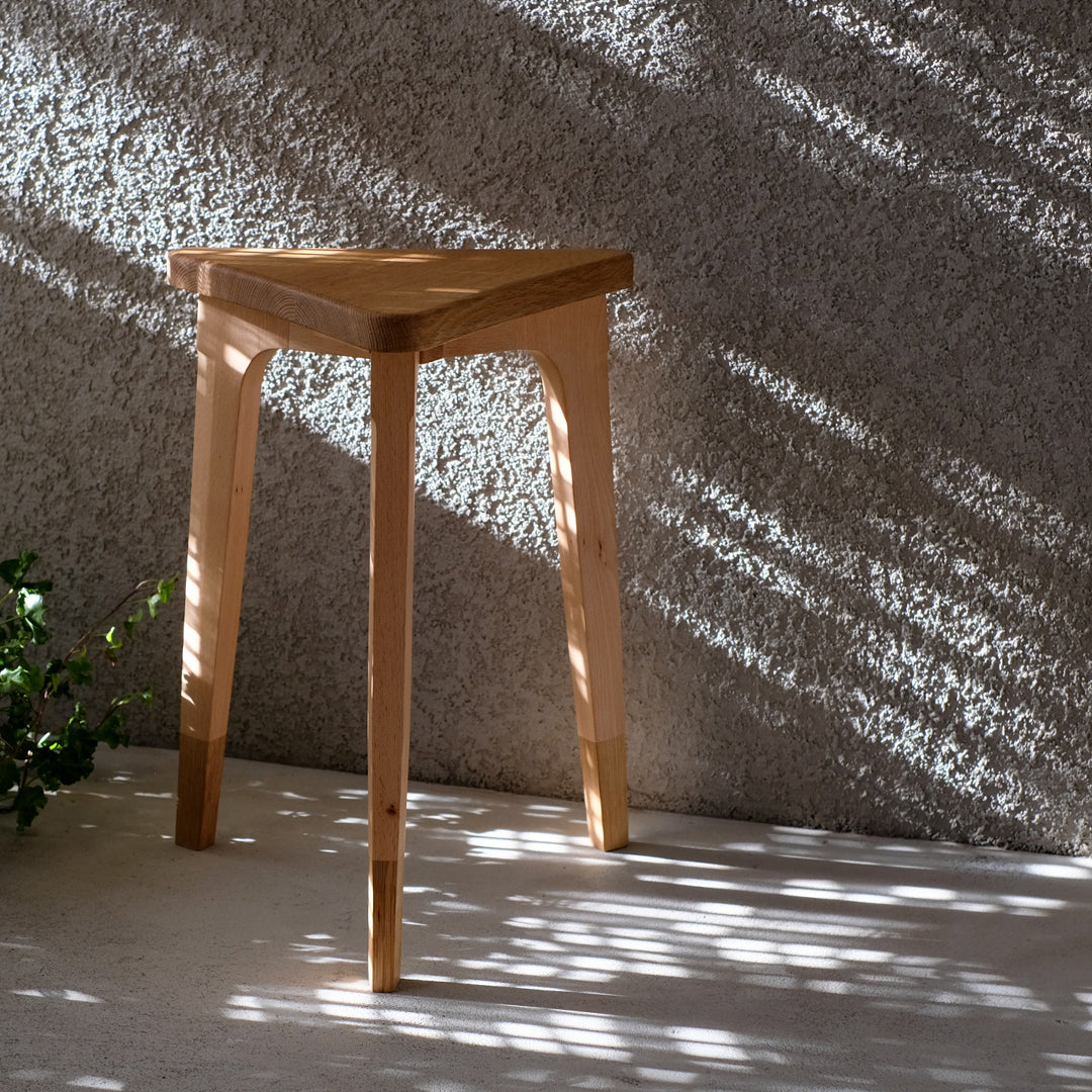 Lien stool(リアンスツール)