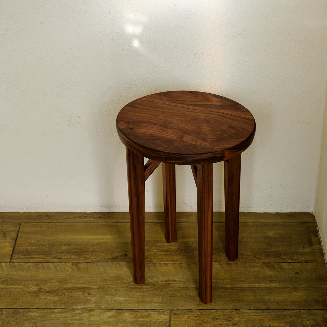 daen stool(ダエンスツール)