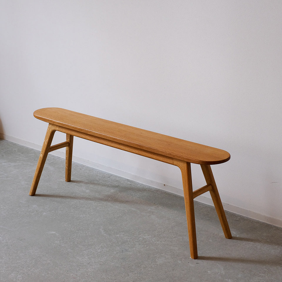 Aile bench Trois